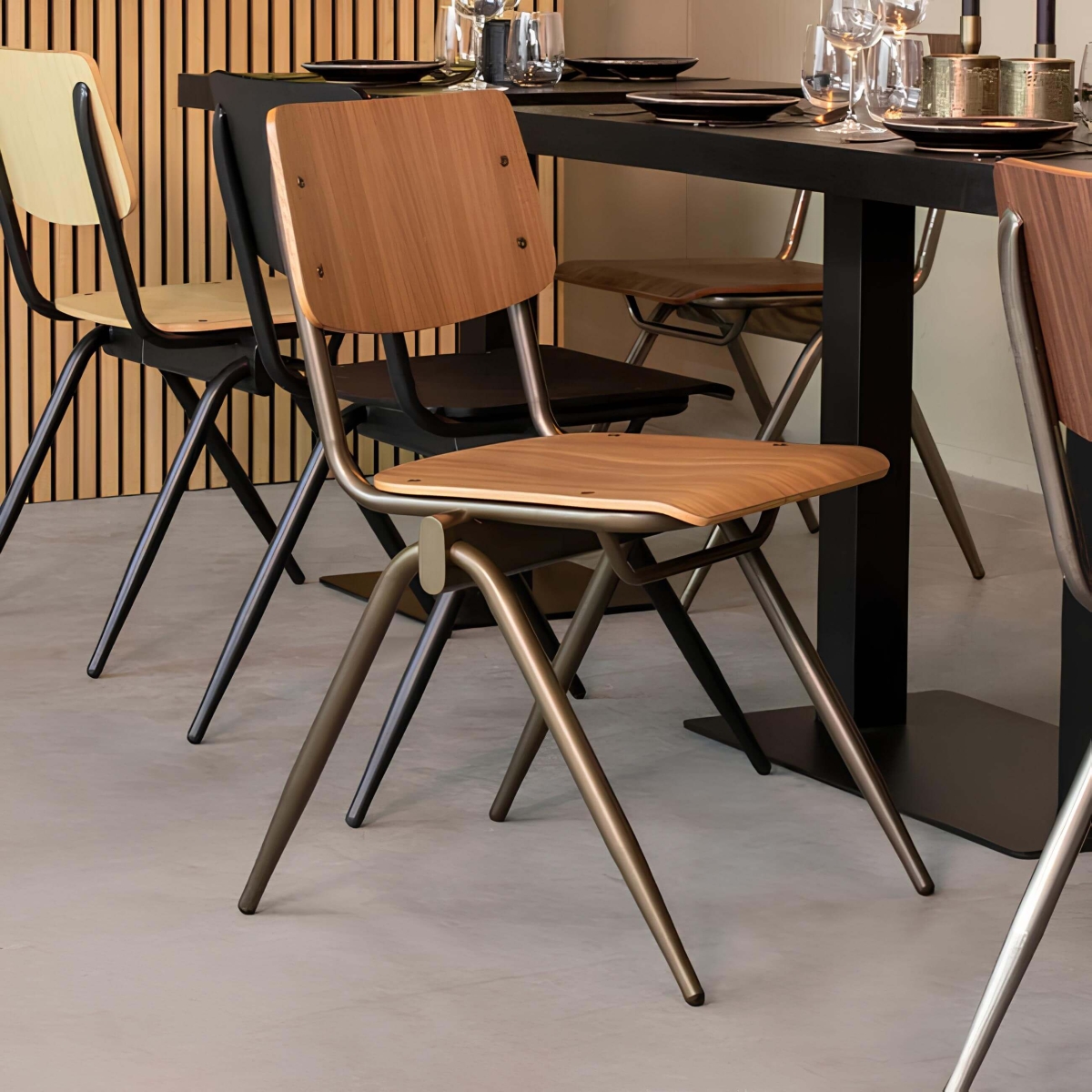 Stapelbare-Schoolstoel-OXFORD-Wenge-Hout-M
